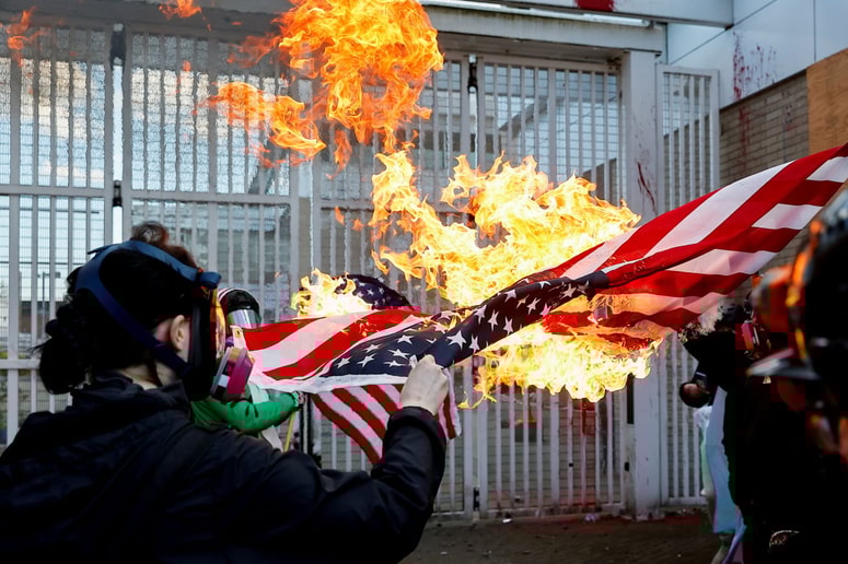 Glavna fotografija članka:(FOTO) Tretji množični protest v manj kot letu dni: Proti Trumpu v ZDA na ulicah več milijonov ljudi
