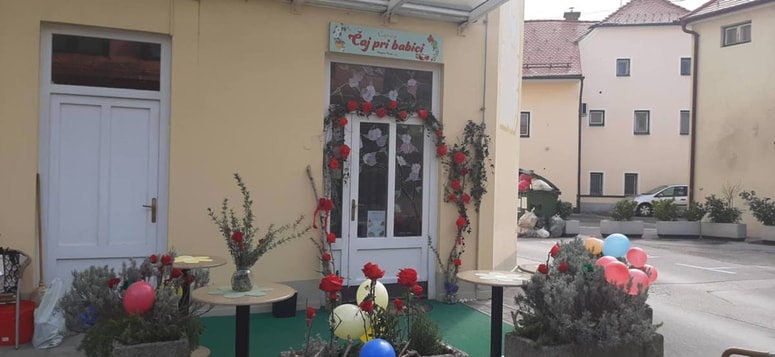 Čajnica Čaj pri babici spet vabi. 