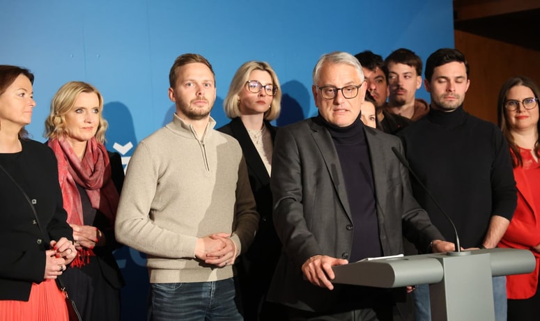 Po sestanku so iz stranke za STA sporočili, da rezultat volitev razumejo kot jasno pričakovanje ljudi, da politika deluje odgovorno, povezovalno in v korist skupnega dobrega.