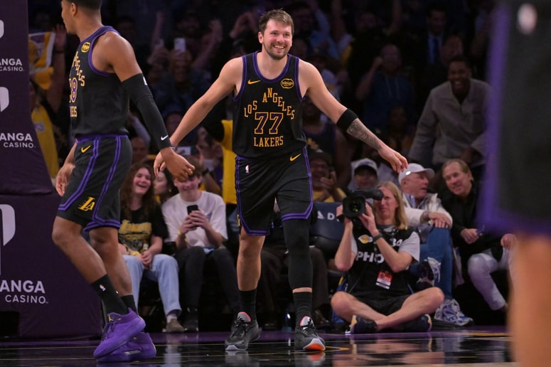 Glavna fotografija članka:(VIDEO) Luka Dončić po vrnitvi do nove zmage in mejnika 15.000 točk