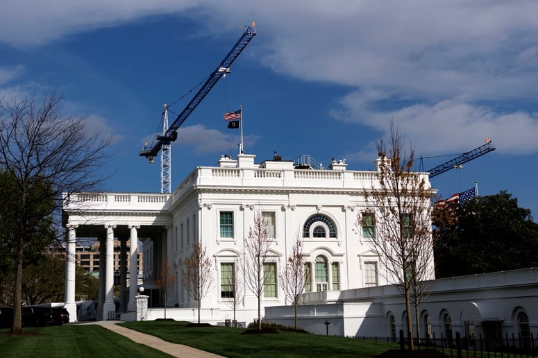 Glavna fotografija članka:Sodnik Trumpu ustavil gradnjo plesne dvorane v Beli hiši