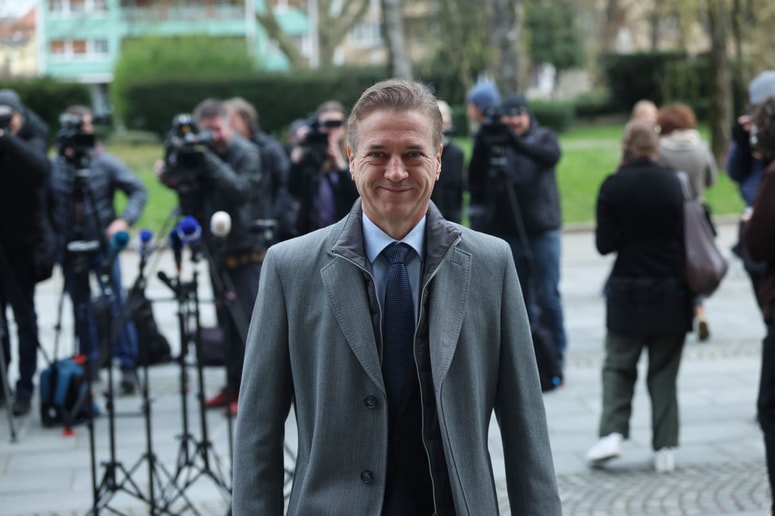 Robertu Golobu relativna zmaga na volitvah ničesar ne zagotavlja.  