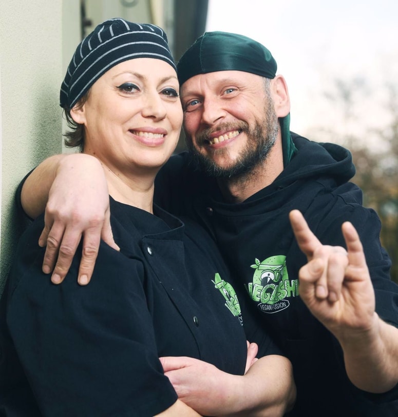 Peter Gale in Urša Sterle sta danes dobro uglašen tandem. Zasebno in poslovno. 