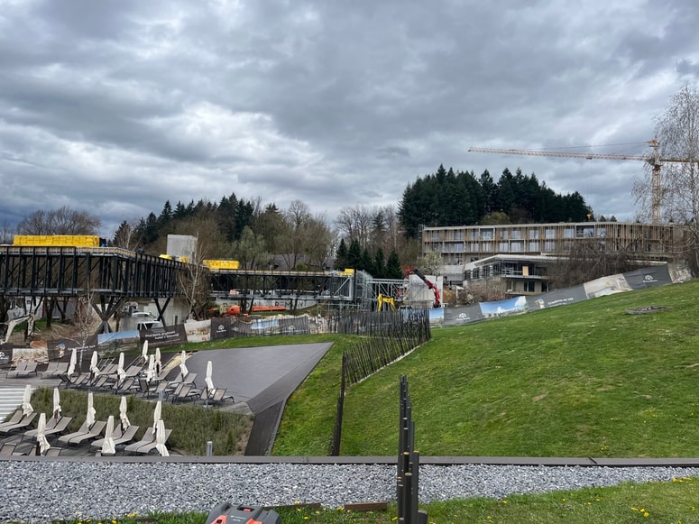 Družinski hotel Vilinia, vreden skoraj 30 milijonov evrov, bo lahko sprejel do 600 gostov - družine z otroki. 