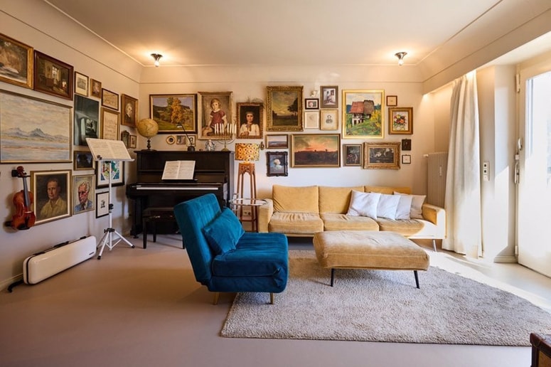 Glavna fotografija članka:Več je več: Razkošen oblikovalski slog zahteva premišljene odločitve