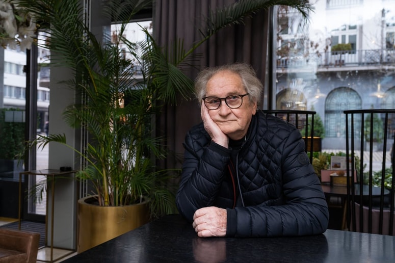 Dobitnik številnih nagrad, med drugimi tudi Borštnikovega prstana, danes šteje 76 let. 