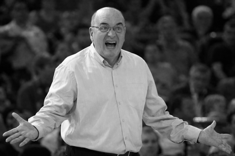 Poslovil se je eden največjih trenerjev vseh časov. 