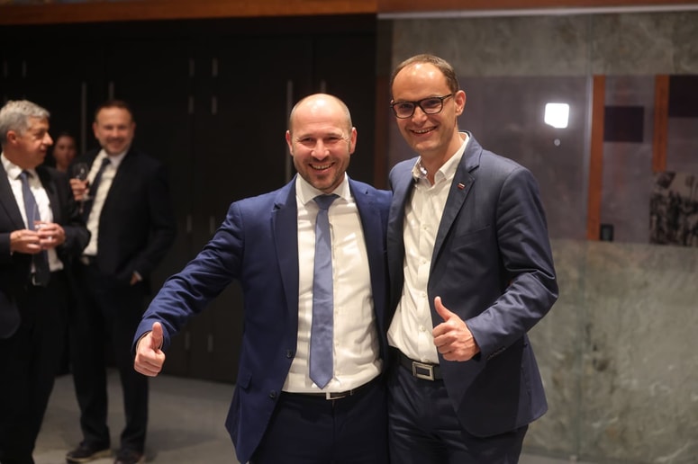 Jernej Vrtovec in Anže Logar na ustanovni seji državnega zbora