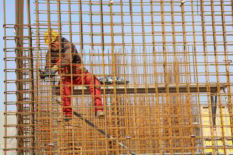 Pogoj za prijavo je tudi, da ima podjetje sedež ali poslovno enoto na enem izmed opredeljenih obmejnih problemskih območij, kjer se bo izvedel projekt.