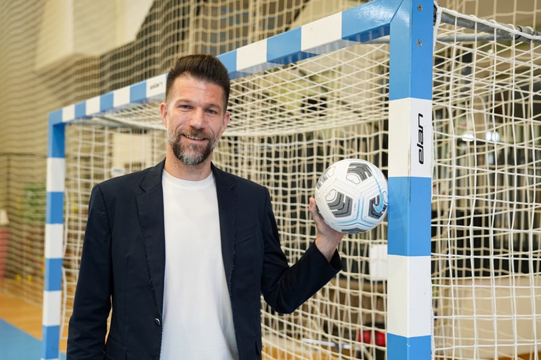 Boštjan Cesar: "Nogomet je danes tak, da se moraš dokazovati vsak dan, od stare slave se ne živi, to nenehno dokazovanje pa velja za oboje. Za mlade in že izkušene."  