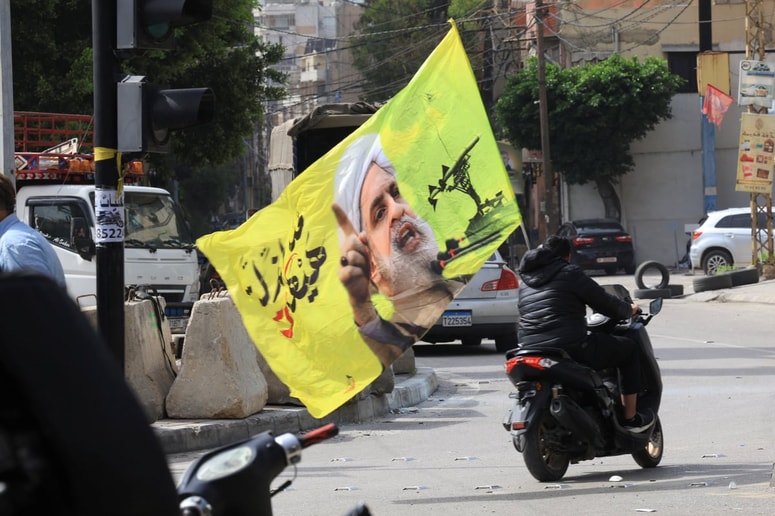 Naim Kasem na zastavi motorista.