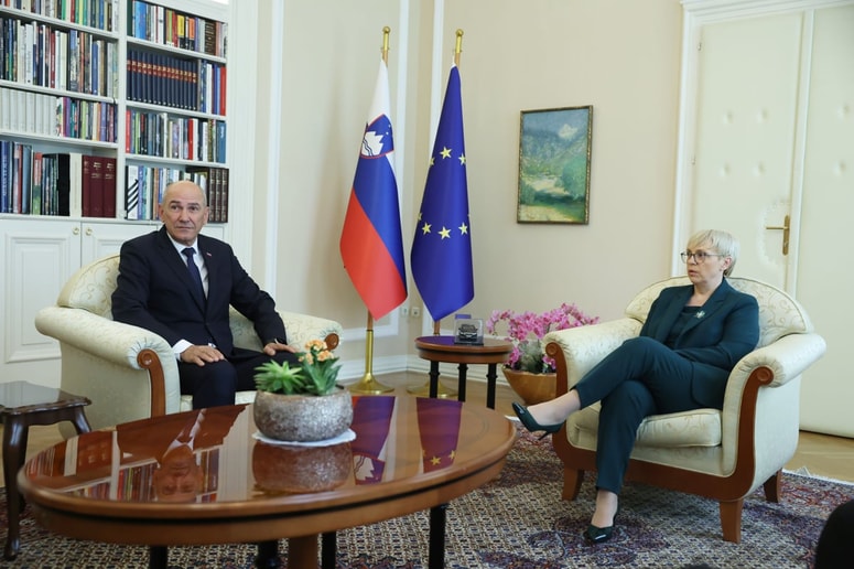 Janez Janša je tudi Nataši Pirc Musar zatrdil, da vlade trenutno ne sestavlja. 