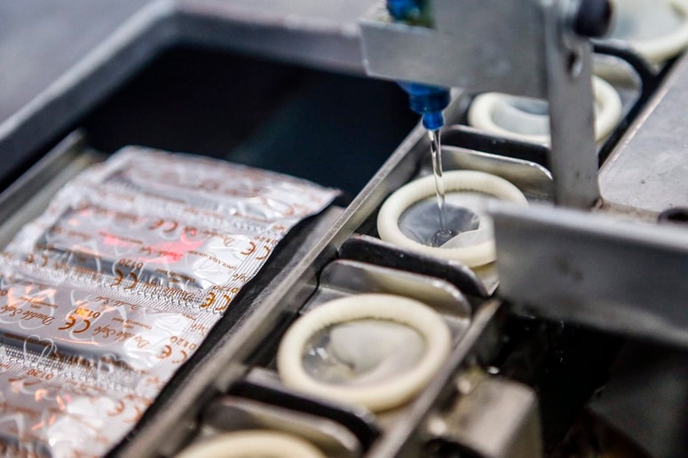 Kiat ob tem opozarja, da lahko cene poskočijo še višje, če se bodo motnje v dobavnih verigah zaradi iranske krize nadaljevale.