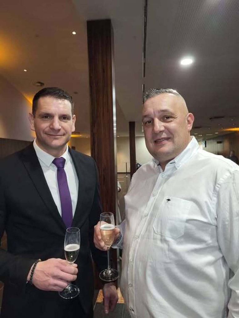 Zoran Stevanović in Roman Križnjak po volitvah, na katerih se je Resni.ca prebila v parlament. 