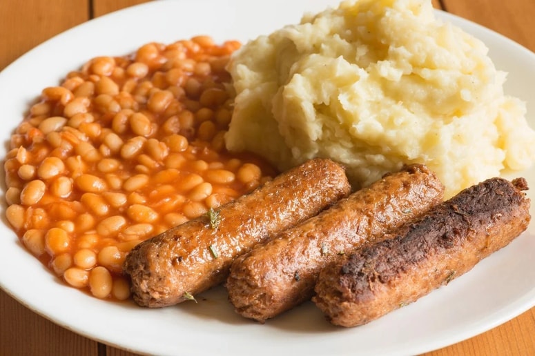 Mnogi kulinarični strokovnjaki danes trdijo, da je britansko kuhinjo rešila šele multikulturalnost.