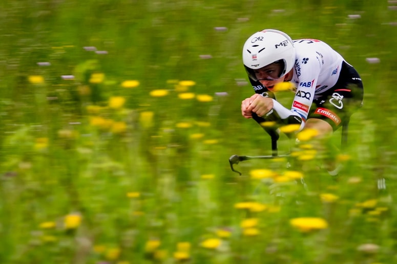 Prekratek in prelahek je bil uvodni dan, da bi prvi kolesar sveta prevladal nad konkurenco. 