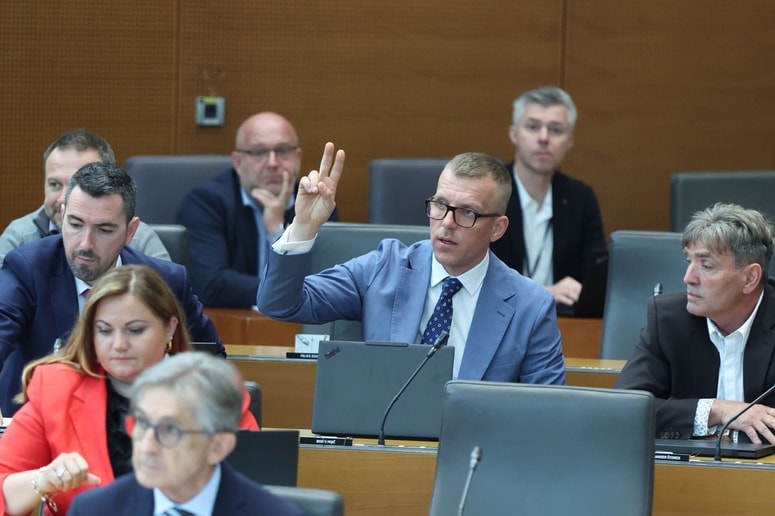 Poslanci Resnice Nedeljko Todorvoić, Boris Mijič in Aleksander Štorek 