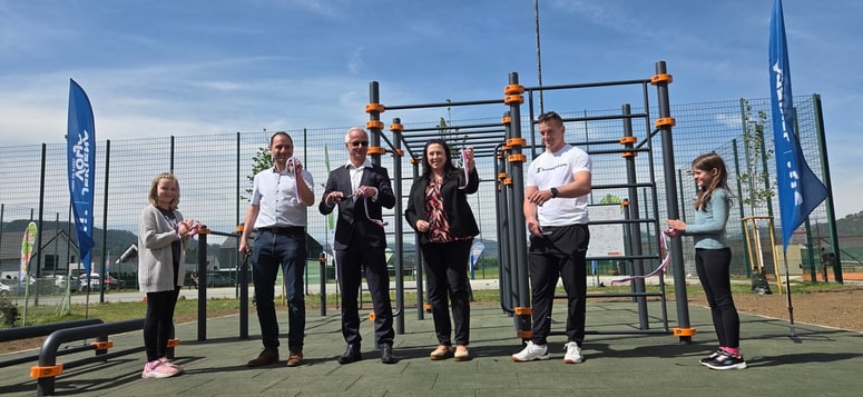 Ob Mihaelu Žganku so poligon odprli še županja Občine Muta, Angelca Mrak, vodja projekta izdelave poligonov, Jure Murko in podpredsednik Olimpijskega komiteja Slovenije – Združenja športnih zvezi Miran Kos.