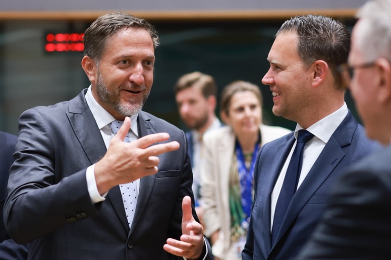 Finančni minister Klemen Boštjančič se je včeraj mudil v Bruslju.