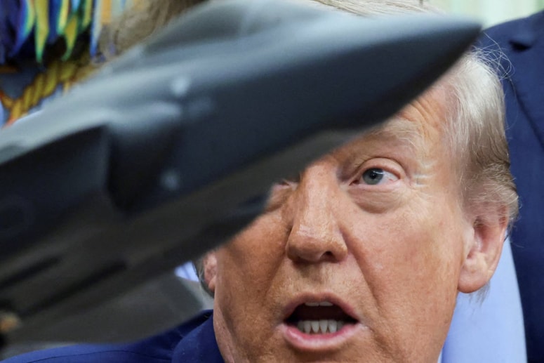 Trump je sicer doslej že večkrat dejal, da so ZDA v vojni, ki ji uradno ne sme reči vojna, ker poteka brez kongresne odobritve, zmagale.