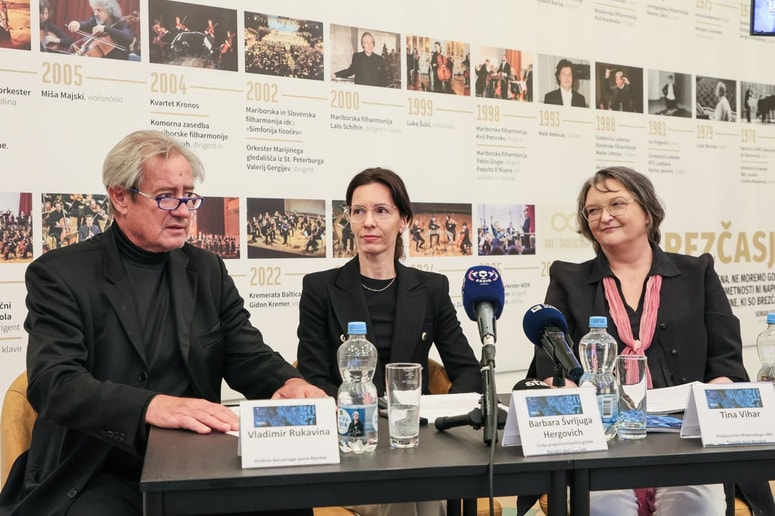 Direktor Narodnega doma Maribor Vladimir Rukavina, vodja programa klasične glasbe Barbara Švrljuga Hergovich in producentka Mladinskega cikla Tina Vihar 