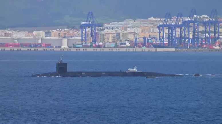 Ameriška podmornica je že zapustila Gibraltar.
