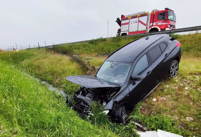 Hrvaški državljan se je v nesreči poškodoval.