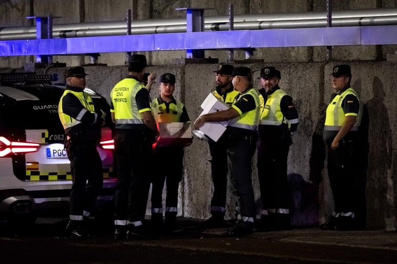 Preiskovalci so ubežnika odkrili in prijeli predvsem na podlagi informacij, ki so jih prejeli od javnosti. Policija je namreč dobila anonimno prijavo, ki je natančno določila lokacijo njegovega skrivališča na španskem ozemlju. Fotografija je simbolična. 