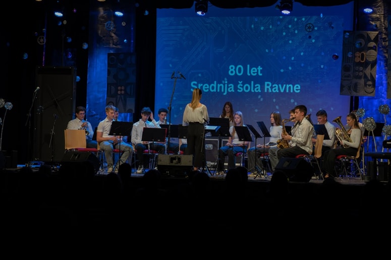 80 let delovanja Srednje šole Ravne so obeležili na Prevaljah 