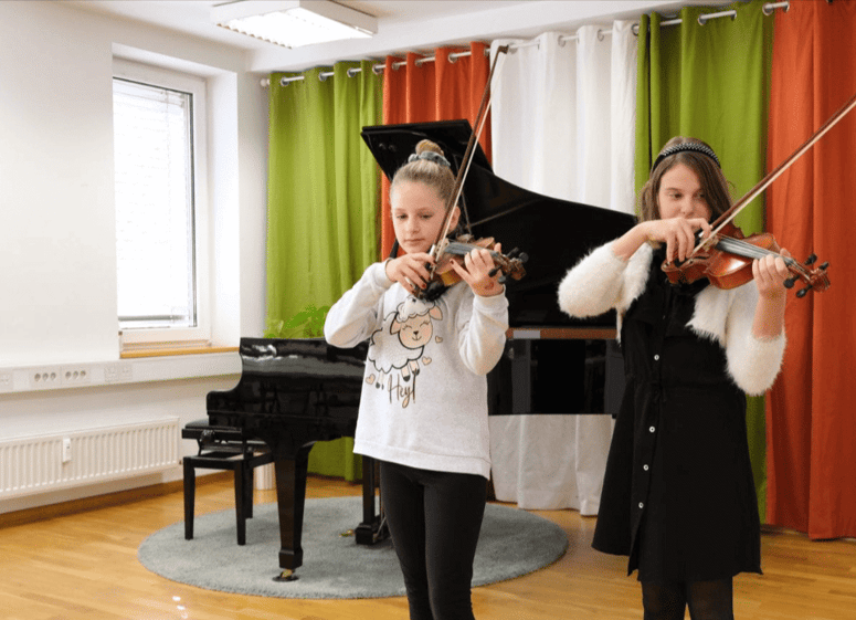 Učenje violine in viole 