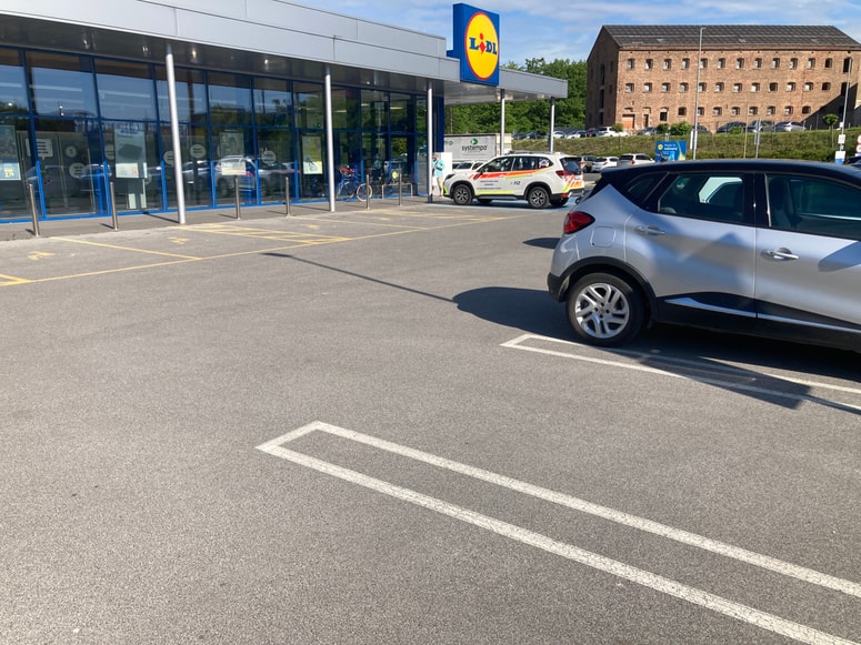 Nekaj metrov razlike v parkiranju odloča med življenjem in smrtjo, poudarja reševalec. 