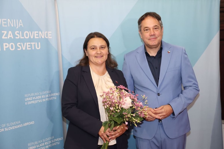 Glavna fotografija članka:Ministrica Lep Šimenko ob prevzemu poslov za nadaljevanje zastavljenega dela