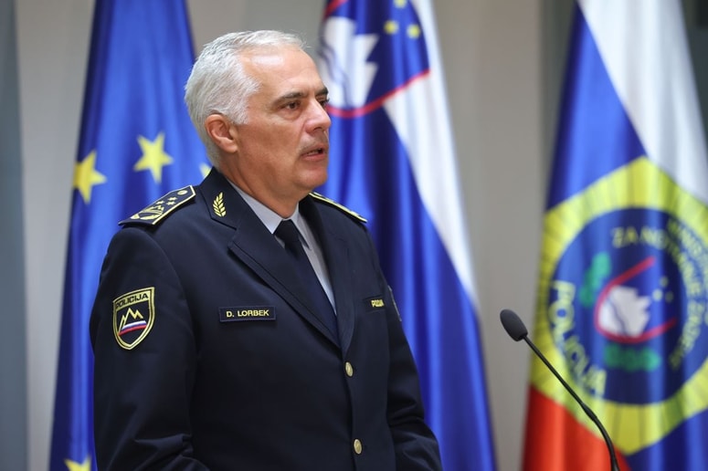 Glavna fotografija članka:Novi šef policije Lorbek: Poskrbeli bomo, da slovenska policija ostane strokovna in učinkovita
