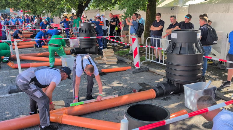 Glavna fotografija članka:(FOTO in VIDEO) Druženje komunalnih (so)delavcev: Mehanizacija človeku pomaga, a le če z njo prideš dovolj blizu