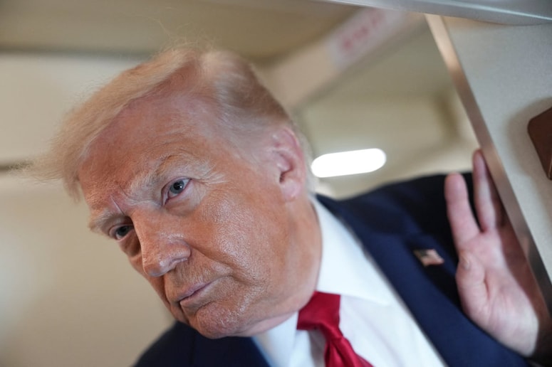 Na vprašanje, ali zahteva, da se Libanon vključi v dogovor o končanju vojne z Iranom, je Trump odgovoril, da ne.