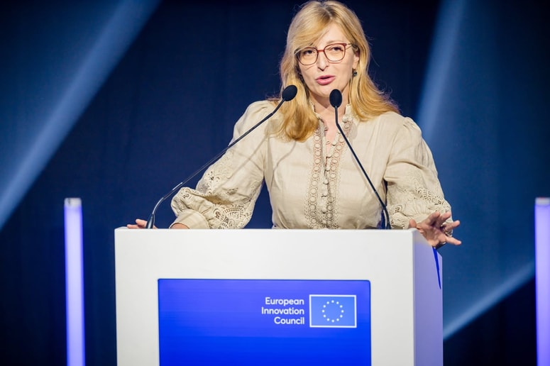 Evropska komisarka za zagonska podjetja, raziskave in inovacije Ekaterina Zaharieva novi sklad vidi kot pomemben korak k utrditvi evropske tehnološke suverenosti.