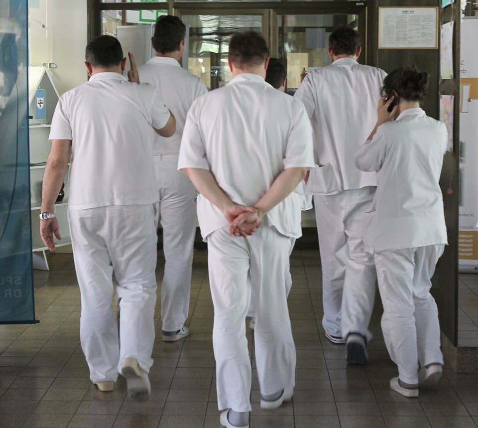 Kljub dodatku k plači še vedno ni zanimanja za urgentno medicino