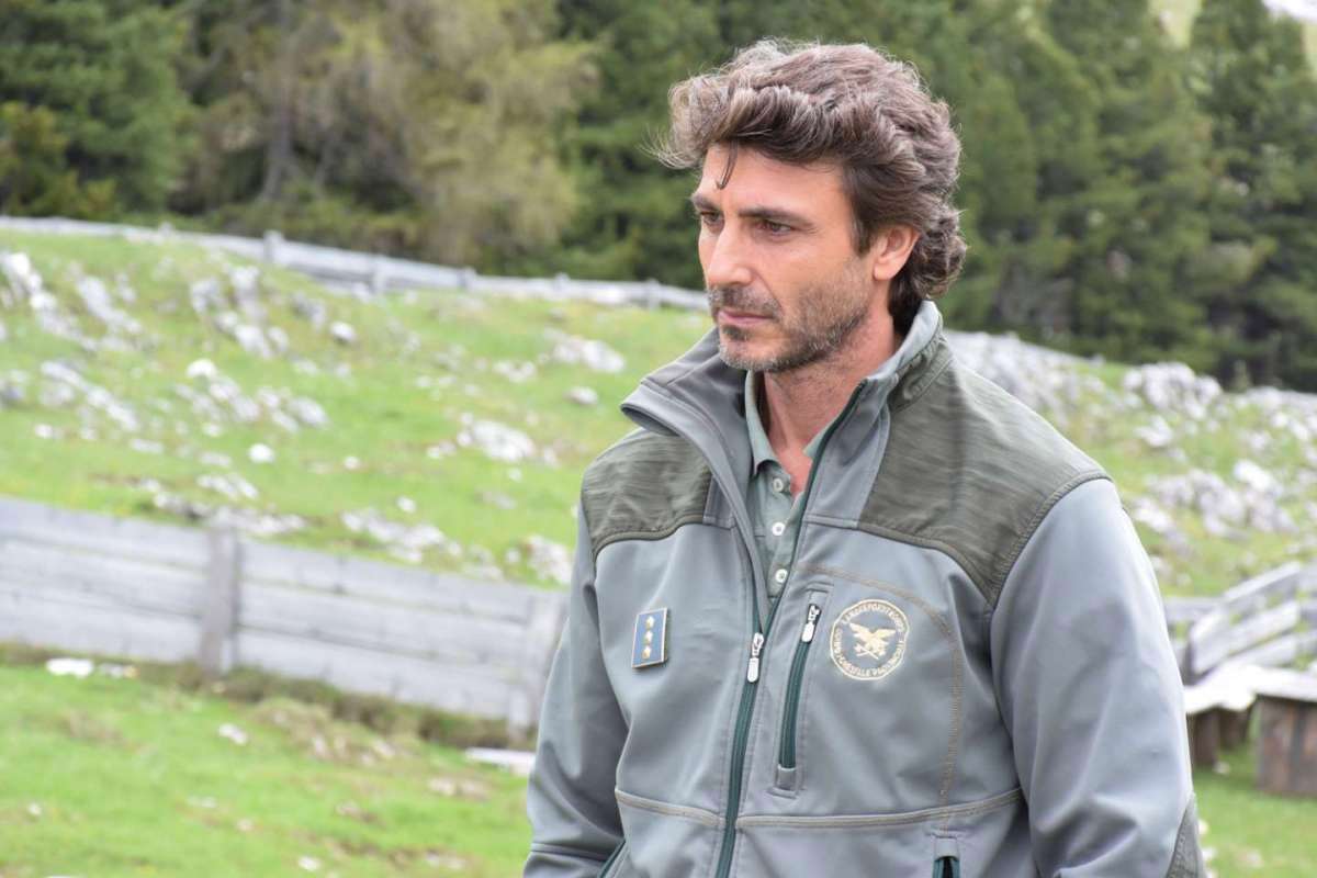 Terenca Hilla zamenjal lepotec!