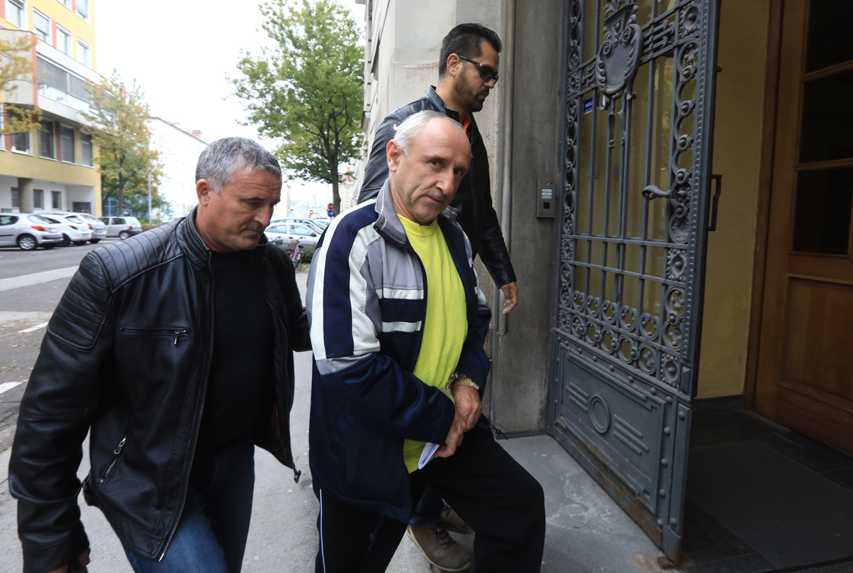 Strelec umora ne obžaluje, se je pa opravičil preživelim in svojcem