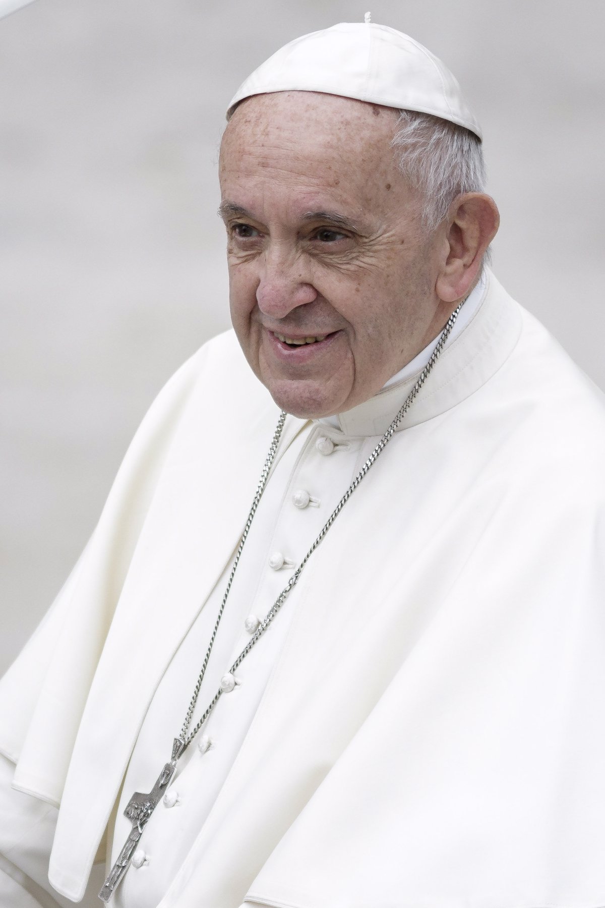 Papež Frančišek bi pri 21-ih skoraj umrl