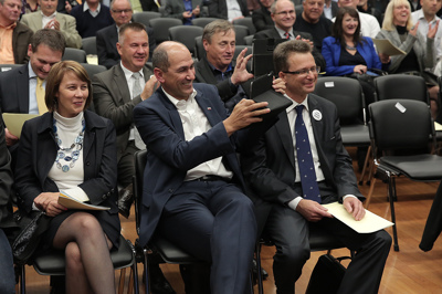 Posojilo SDS: Janševo sprenevedanje