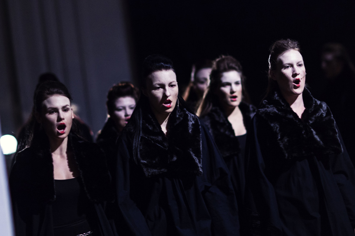 Kalifat z mestom žensk