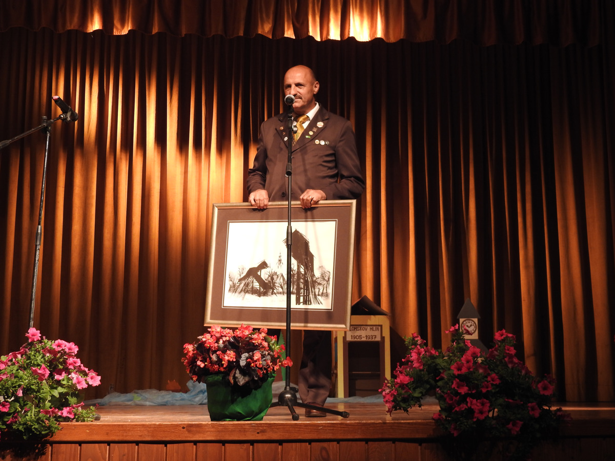 Čebelarska zveza Slovenije prejela glavno priznanje “Naša Slovenija 2017”