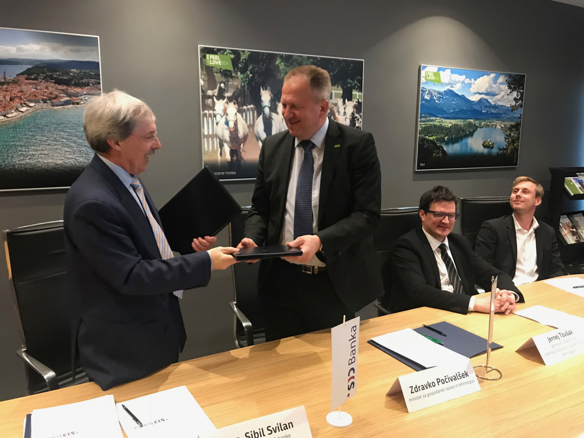 (FOTO) 53 mio za vodovod, podjetništvo in kolesarsko mrežo 