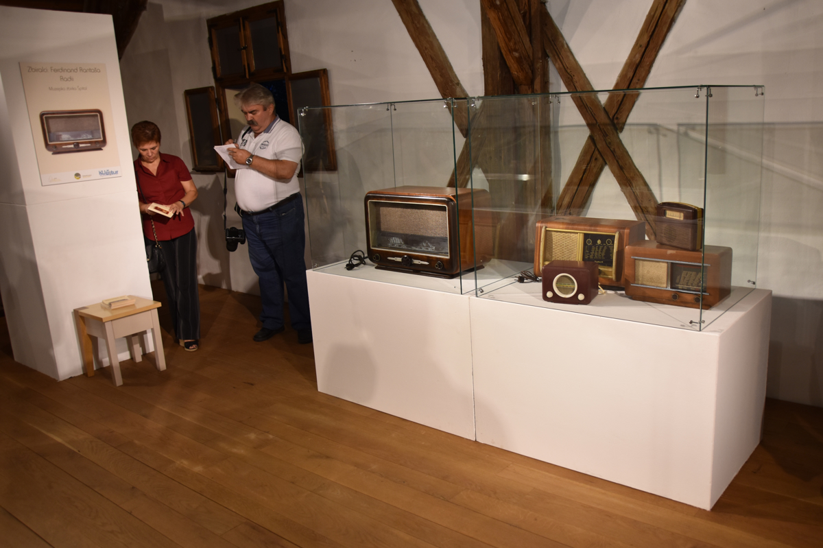 Radijski sprejemniki Ferdinanda Rantaše: prvega si je pri 25 letih izdelal sam