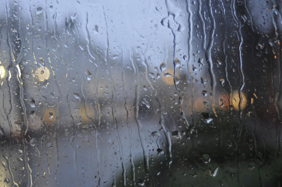 Nevihte ovirale promet, dosegla nas je ohladitev