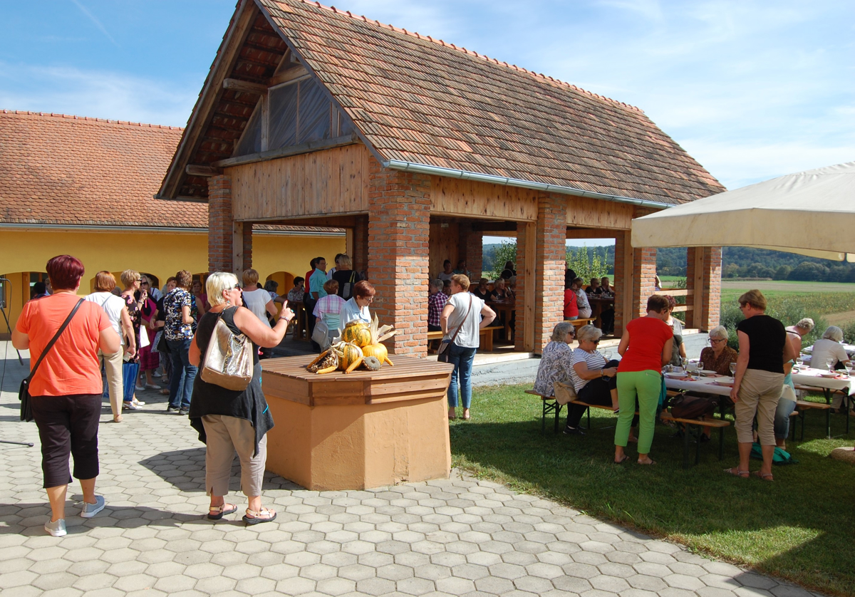 Na Koreniko iz vse Slovenije