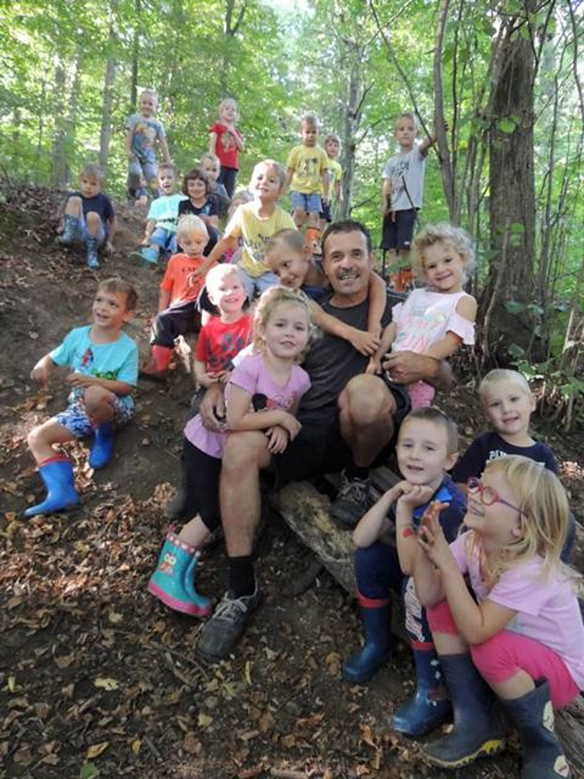 Lipnjak - gozdna igralnica v Stročji vasi