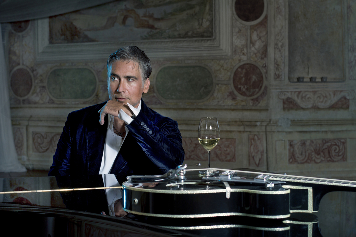 Jan Plestenjak: Obžalujem, da si nisem ustvaril doma