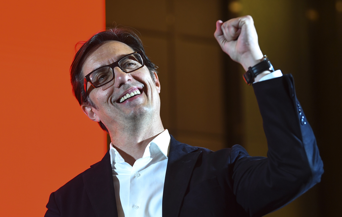 Novi predsednik Severne Makedonije je postal Stevo Pendarovski